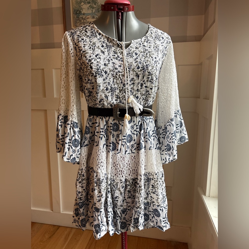 Chic Bohemian Lace Dress in Blue and White Size Small - Picture 3 of 13